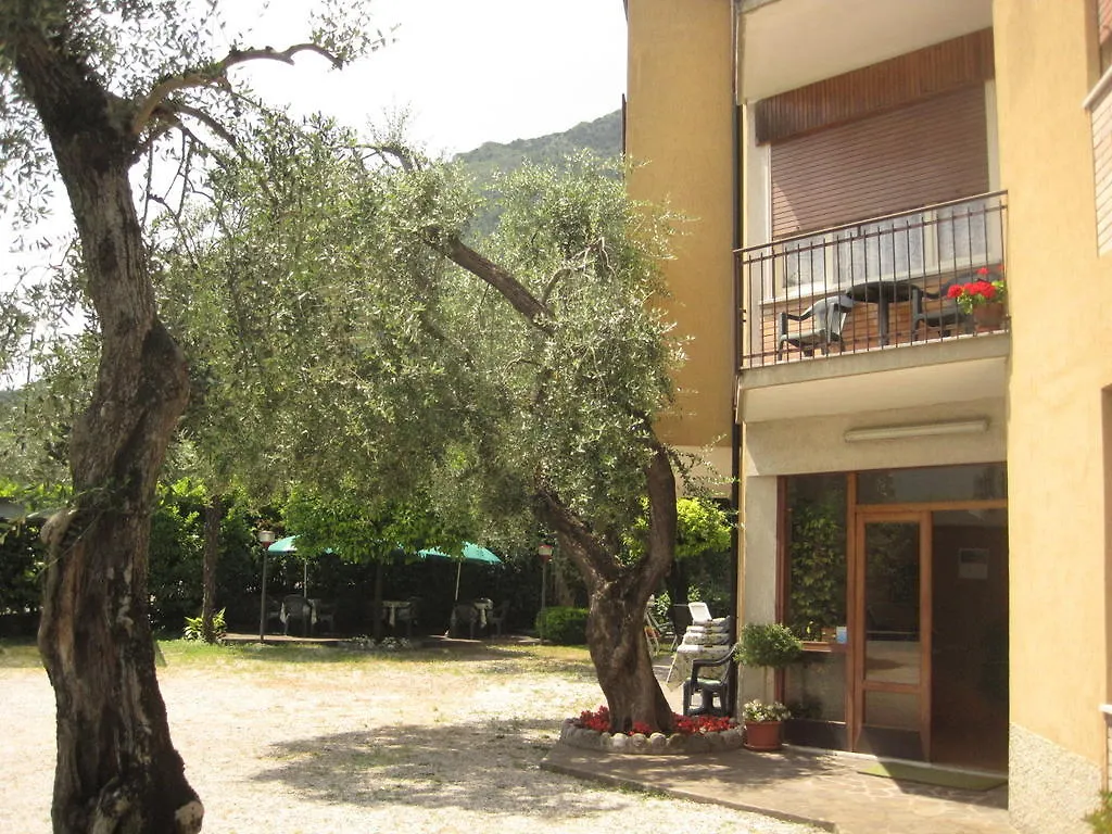 Albergo Villa Lori Limone sul Garda 0*,  Italy