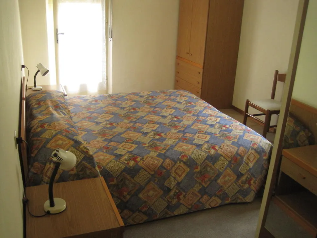 Albergo Villa Lori Limone sul Garda 0*,  Italy